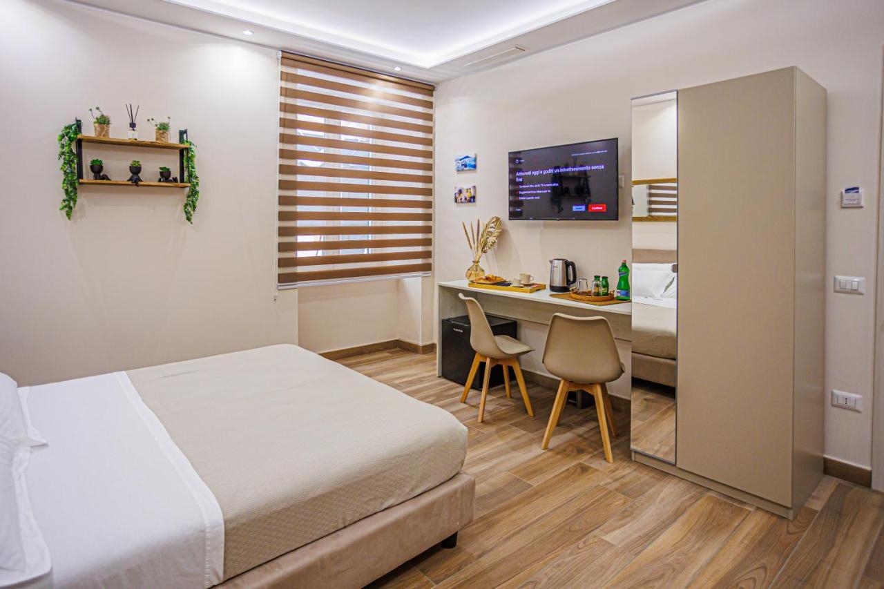 Peca'S Room Naples Exterior photo
